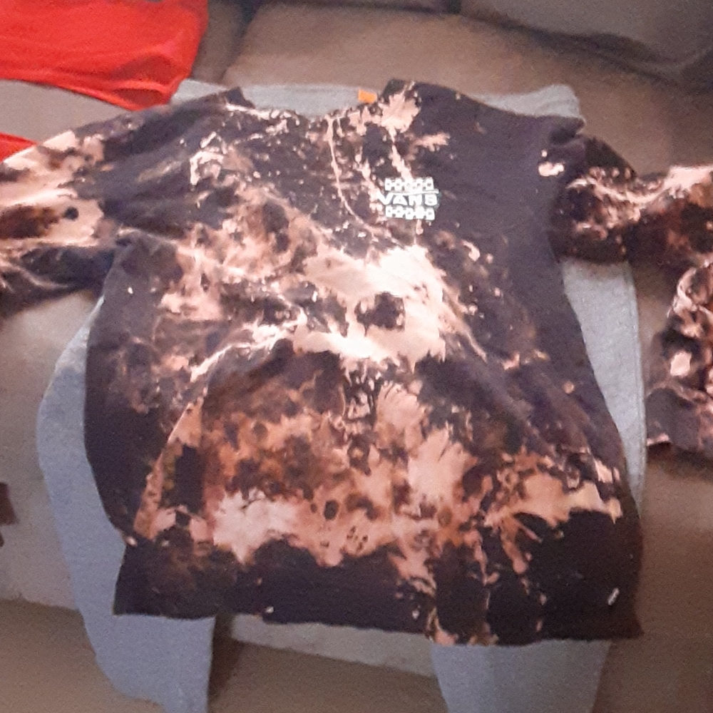 Long sleeve, dyed
